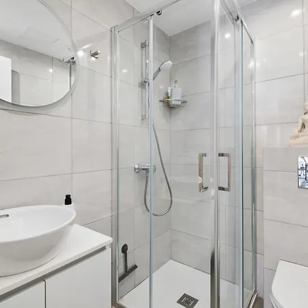 The Mackenzie Azure 2br Near & Pool