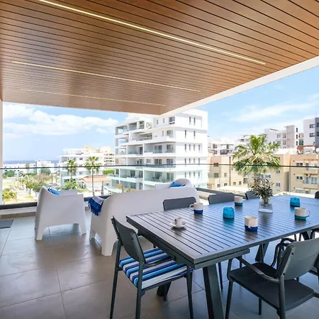 The Mackenzie Azure 2br Near & Pool Larnaca